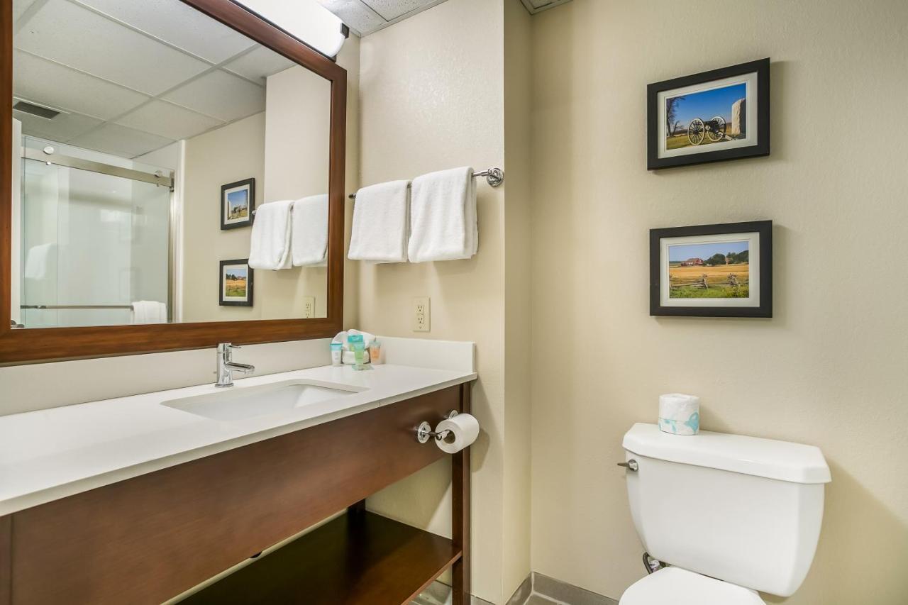 Aspire Hotel And Suites Gettysburg Exterior photo